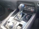 MTモード付です!MT感覚でシフトチェンジできます。MT車が少なくなってきた現在に面白さを取り入れた装備です。走る歓びを!