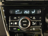 車内空調は&rdquo;AUTOエアコン&rdquo;にお任せ。運転に集中出来ますよ!