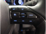 ステアリングスイッチではオーディオ操作が可能です。運転中のご利用は十分にご注意ください。