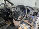 見通しのよいすっきりとした視界で、誰でも運転しやすいです。運転のしやすさは疲れにくさにも繋がりますよ♪