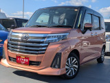 トヨタ ルーミー カスタムGです。 メモリーナビ付です。