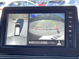 < アラウンドビューモニター >前後左右にカメラがついているので、狭い道での確認や車庫入れが苦手な方もラクラクです!