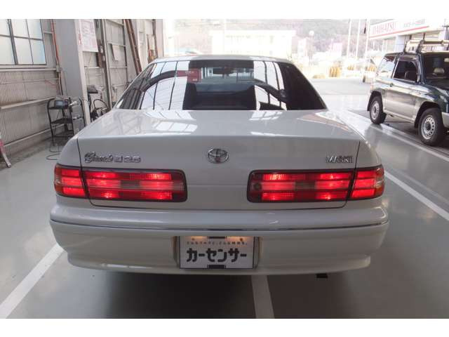 トヨタ マークII 2.5 グランデ G の中古車詳細 (93,000km, ホワイト 