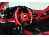 ■カーボンファイバーエアコン吹き出し口運転席■ファンクションエクイップメントクルーズ&リアセンサー&USB■HELEシステム■エレクトロミックミラー■F1ボタンBianco
