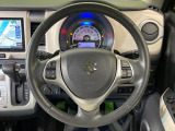 【純正革巻きステアリング】上質な革を使用することで、手にしっかり馴染みとても運転しやすいハンドルです♪