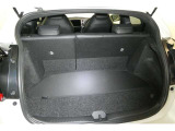 走りにこだわりながら収納力も持ち合わせたお車です。荷物を載せて軽快なドライブを楽しめますよ♪