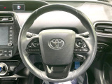 【純正革巻きステアリング】上質な革を使用することで、手にしっかり馴染みとても運転しやすいハンドルです♪