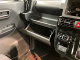 店内では季節で変わるダイハツオリジナルの美味しいスイーツとドリンクでおもてなしいたします。
