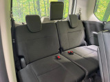 3列目シートはもちろん状態良好☆大人でもゆったりと座って頂けますので、大人数でのお出かけもラクラクです♪ご家族で、気の知れた仲間で、ドライブに行くのが楽しみですね♪
