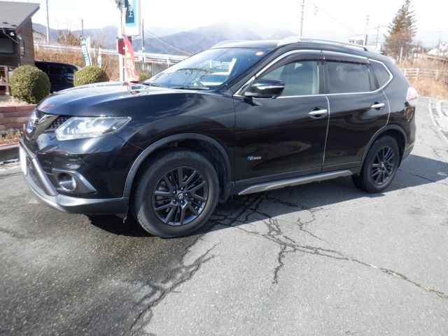 エクストレイル2.0 20X ハイブリッド ブラックエクストリーマーX エマージェンシーブレーキPKG 4WD