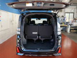 ラゲッジスペースは、日常において充分な広さを確保☆開口部も広く、積み下ろしもラクラクです♪♪