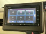 ホンダ純正メモリーナビ搭載なので、遠方へのドライブもお任せ下さい!ステアリング左手側にオーディオ関連のコントロールスイッチを配置しています。操作時は視線を逸らすことなく運転に集中できます
