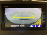 リアカメラ付で、後方をナビ画面で確認。車庫入れも安心です。もちろん、バックギアと連動しています。