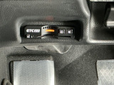 ETC2.0装備車です。高速道路の渋滞情報や静止画像提供などをナビとリンクして画面でお知らせします。また、高速道路の一時退出対象インターでは料金据え置きで一時退出もできます