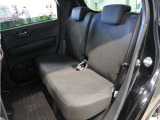 【セカンドシート】ゆったり快適に座っていただけますので、楽しくドライブに参加できます。