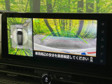 【アラウンドビューモニター】専用のカメラにより、上から見下ろしたような視点で360度クルマの周囲を確認することができます☆死角部分も確認しやすく、狭い場所での切り返しや駐車もスムーズに行えます。