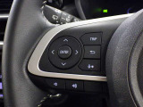 ステアリングスイッチ装備!運転しながら手元でオーディオの操作などができます。