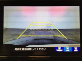 【バックカメラ】運転が苦手な方も車庫入れラクラクです!ギアをリバースに入れれば自動的に切り換わりますので、面倒な操作は不要です♪狭い駐車場もお車を傷つけず安心ですね!