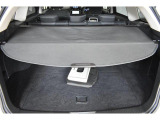 トノカバーを使えばトランク内の荷物が隠せ、プライバシーを守れます。