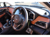 前席全体 目線も高く広い視界で安心して運転することができますね!
