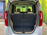 普段のお買い物や通勤、送迎等に十分な荷室スペースを確保しております。セカンドシートを倒すと、大きな荷物の積載も可能です♪