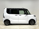 ドアは約90度に開くので荷物も積み込みやすく、乗り降りもしやすい♪ ロングドライブも快適に過ごせる工夫がいっぱいです♪♪