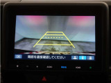 バックカメラ搭載です!車庫入れが苦手な人はもちろん、車両感覚に自信がある人にもお勧めです!見えない箇所が見えるようになるので、低い障害物や隠れてしまっている子供の存在等にも気付く事が出来ます。