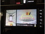 バックガイドモニターで、後方を確認しながら安心して駐車することができます。運転初心者も熟練者も必須の機能ですよ!