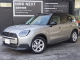 ALL-Electric MINI Countryman E。スムーズな走りの電気駆動システムを搭載し、自宅で気軽に充電できるエコな車。電気自動車の快適さと、SUVのラゲッジスペースを兼ね備えた、オススメの一台です。