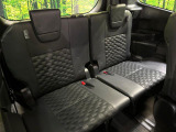 3列目シートはもちろん状態良好☆大人でもゆったりと座って頂けますので、大人数でのお出かけもラクラクです♪ご家族で、気の知れた仲間で、ドライブに行くのが楽しみですね♪