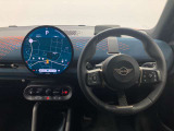 純正品の他にアクセサリーパーツを取り揃えております。貴方だけのMINIを仕上げませんか!?