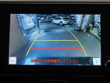 バックガイドモニターで、後方を確認しながら安心して駐車することができます。運転初心者も熟練者も必須の機能ですよ!