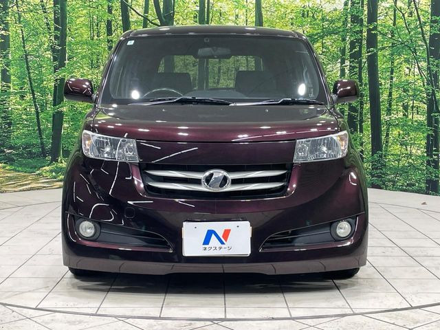 トヨタ bB 1.3 Z Xバージョン 4WD の中古車詳細 (97,355km, ダーク
