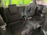 3列目シートはもちろん状態良好☆大人でもゆったりと座って頂けますので、大人数でのお出かけもラクラクです♪ご家族で、気の知れた仲間で、ドライブに行くのが楽しみですね♪