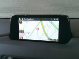 マツダコネクトナビを装備しております。 お出かけに大変便利です。