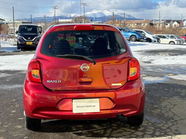 日産 マーチ 1.2 X FOUR 4WD の中古車詳細 (76,000km, ラディアン
