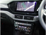 VW純正インフォティメントシステム「DiscoverPro」大変使いやすいタッチパネル型ナビゲーションでETC2.0とバックカメラが付いています。