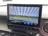 バックカメラも装備しております。車庫入れの苦手なお客様も安心!重宝してくれます!