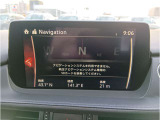 ナビゲーションは付いておりません。 別途純正ナビSDカードをお買い求め下さい。