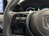 運転しながら手元でオーディオ操作ができます!ハンドルから手、目を放すことなく運転も安心です!