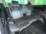 3列目シートはもちろん状態良好☆大人でもゆったりと座って頂けますので、大人数でのお出かけもラクラクです♪ご家族で、気の知れた仲間で、ドライブに行くのが楽しみですね♪