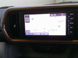 純正SDナビ付いております!お出掛けの際にあると嬉しい装備ですよね♪