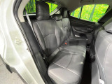 後部座席も気になるようなキズ・汚れやへたり等、大きなダメージはなく、良好な状態です。