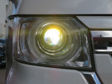 切れにくく明るさ抜群!LEDヘッドライト装備