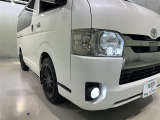 フォグランプ装着車です。暗い夜道の車両前方を明るく照らします