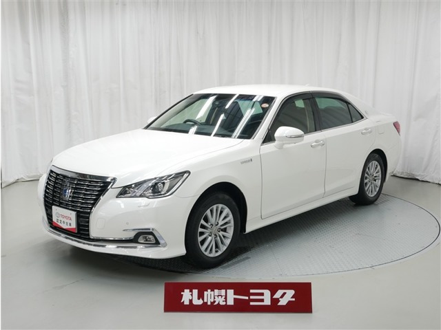 クラウンハイブリッド 2.5 ロイヤルサルーンG Four 4WD