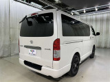 後ろから見ると車の印象も変わりますね♪