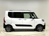 ドアは約90度に開くので荷物も積み込みやすく、乗り降りもしやすい♪ アウトドアで楽しく快適に過ごせる工夫がいっぱいです♪♪