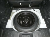 スペアタイヤ付きです!車に常時装備することで、もしもの時の備えとしてすごく安心です♪