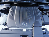 直列6気筒ディーゼルエンジンにMAZDA独自の48Vマイルドハイブリッドシステムを組み込んだディーゼルハイブリッド仕様